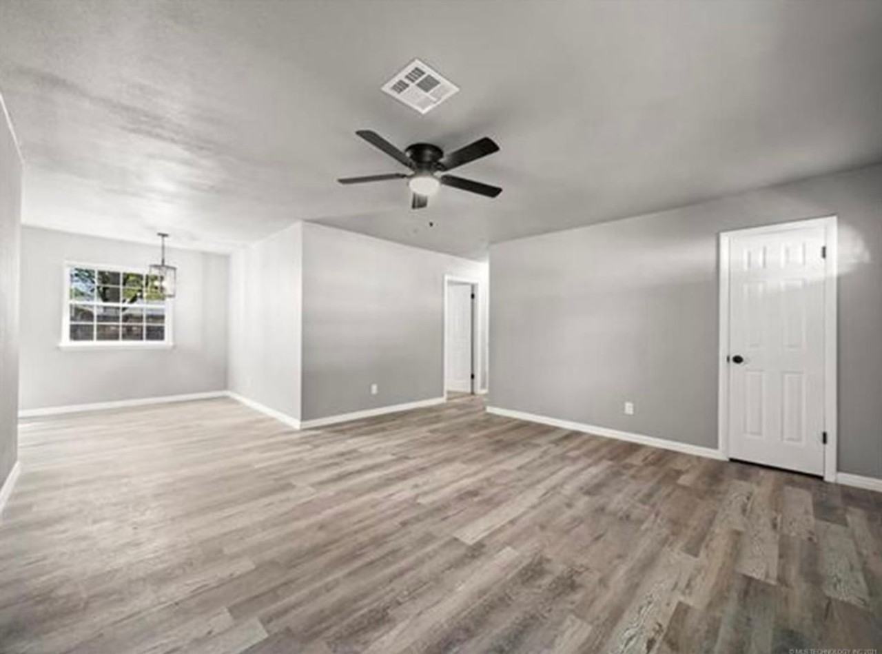 2319 S 119th East Ave - Photo 4 of 21