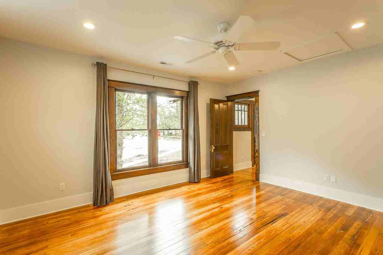 1044 Dartmouth St - Photo 2 of 50