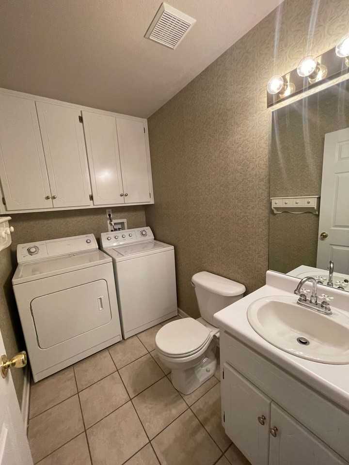 112 Foxchase Ln - Photo 6 of 15