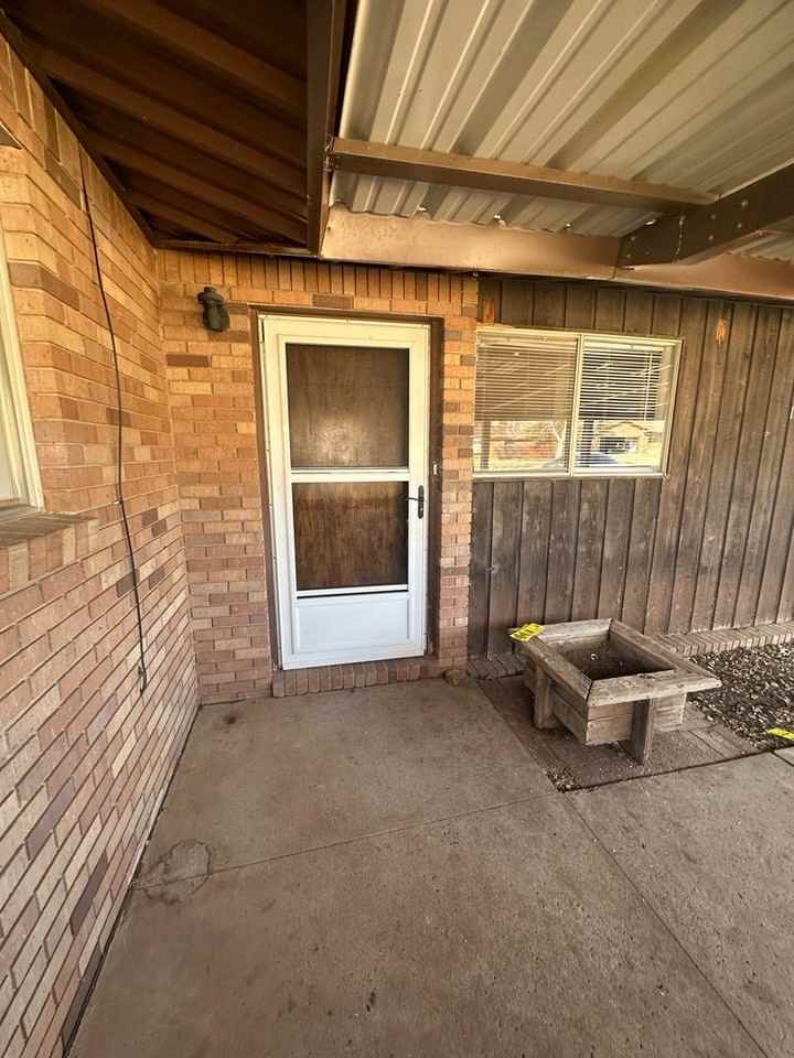 1108 Fairway Ter - Photo 4 of 34