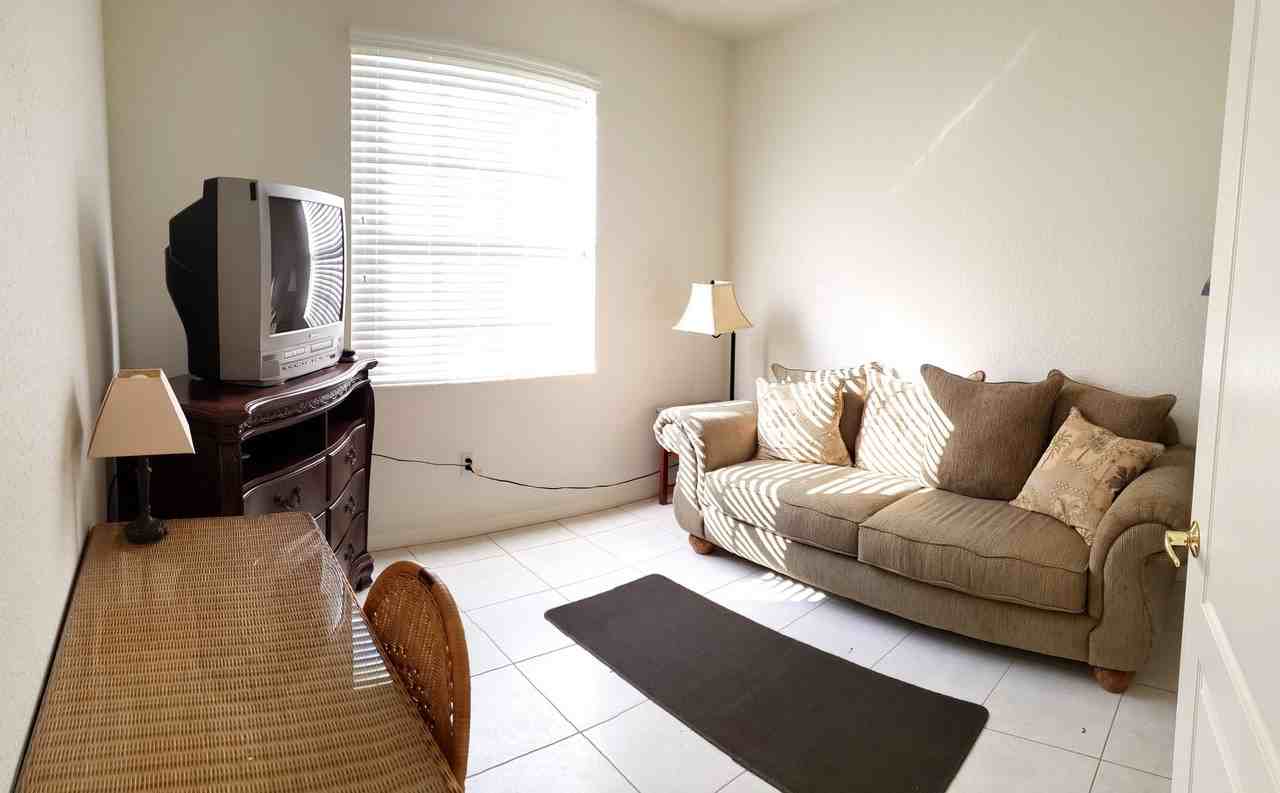 4430 Corso Venetia Blvd Unit B - Photo 6 of 39