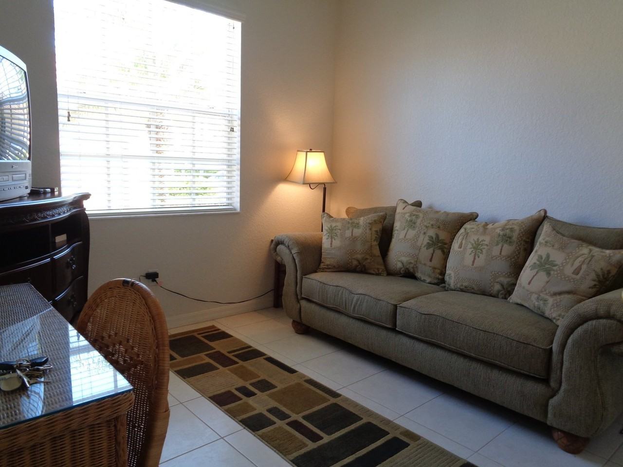 4430 Corso Venetia Blvd Unit B - Photo 7 of 39