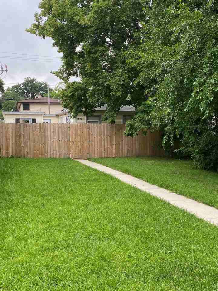 4407 N 62nd St - Photo 2 of 5