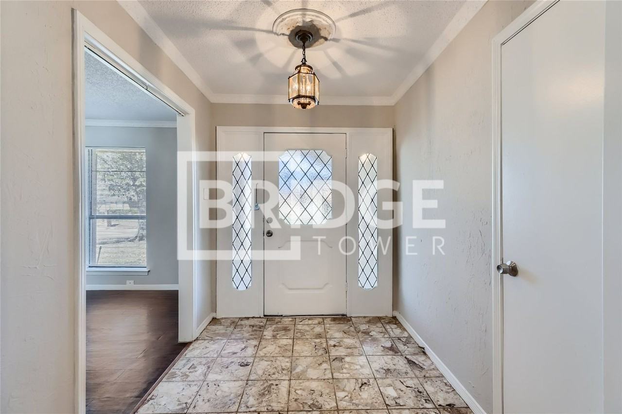 106 Cedar View Dr - Photo 2 of 18