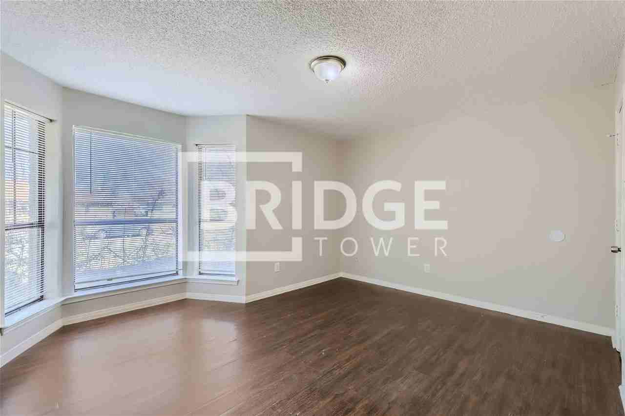 106 Cedar View Dr - Photo 3 of 18