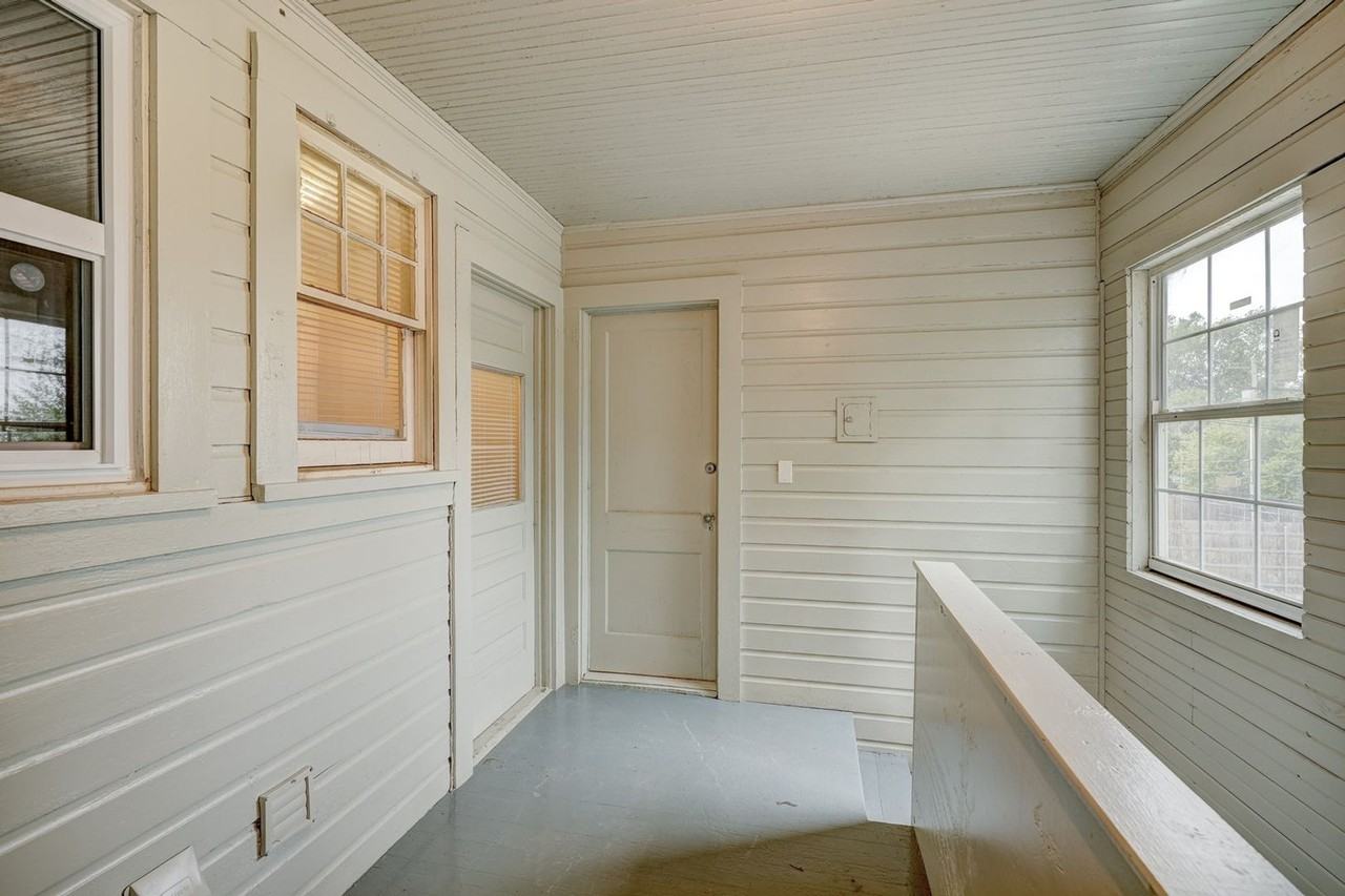 1507 1/2 Nw 17th St - Photo 2 of 40