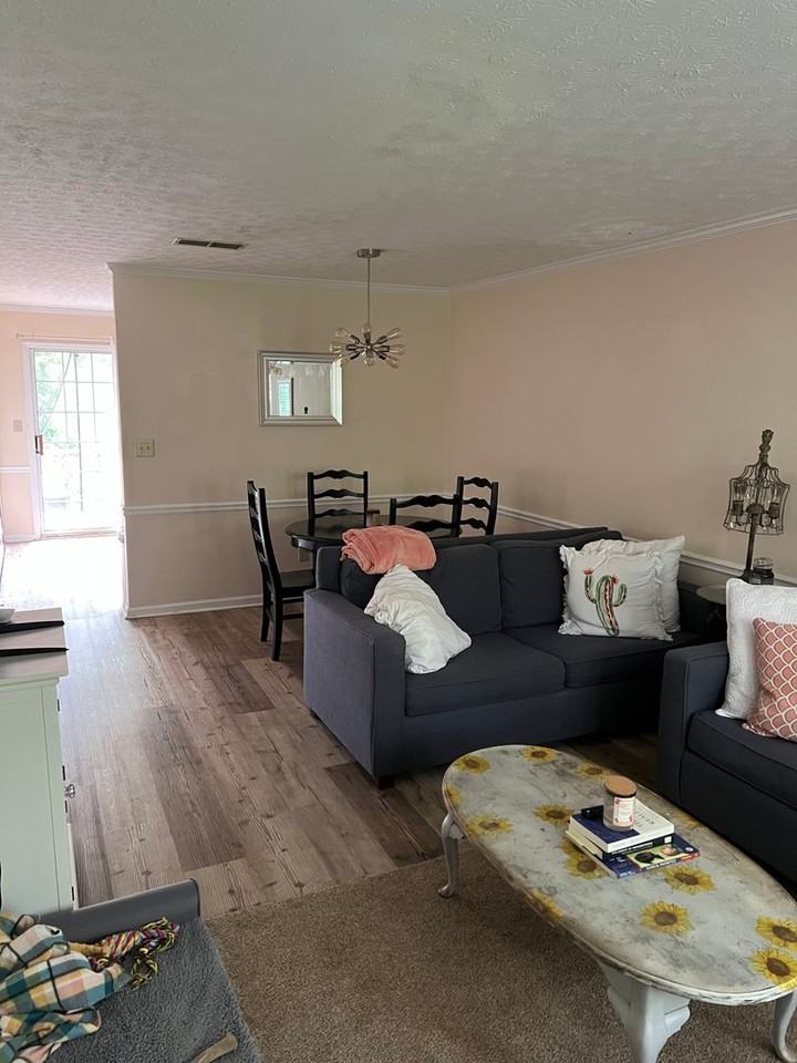 137 Sleepy Creek Dr - Photo 4 of 18