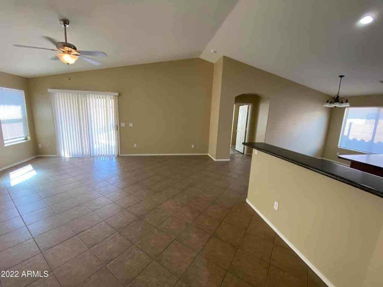 46065 W Starlight Dr - Photo 5 of 24