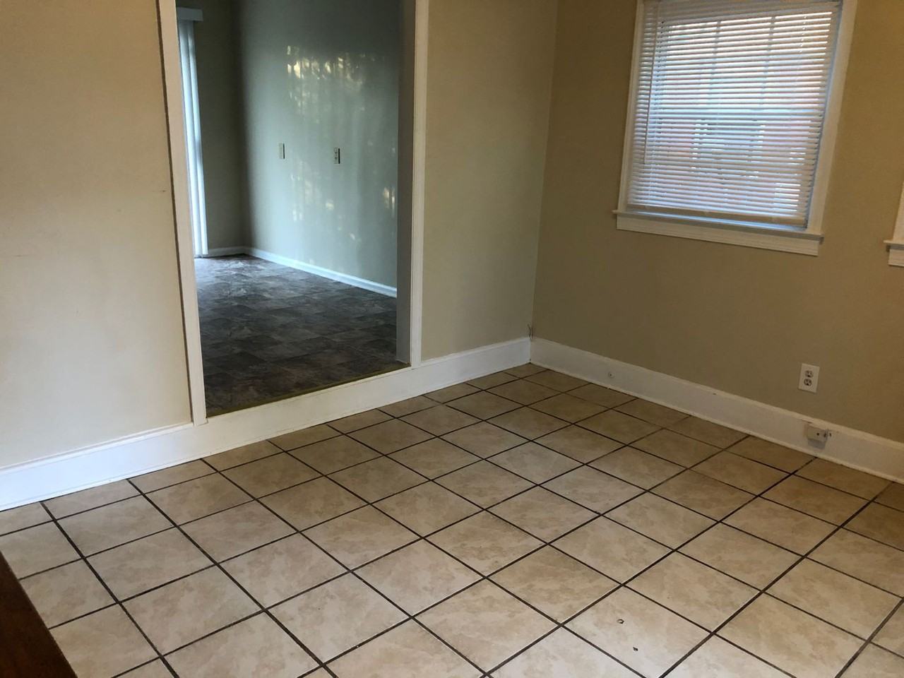2803 Holmes Rd - Photo 4 of 6