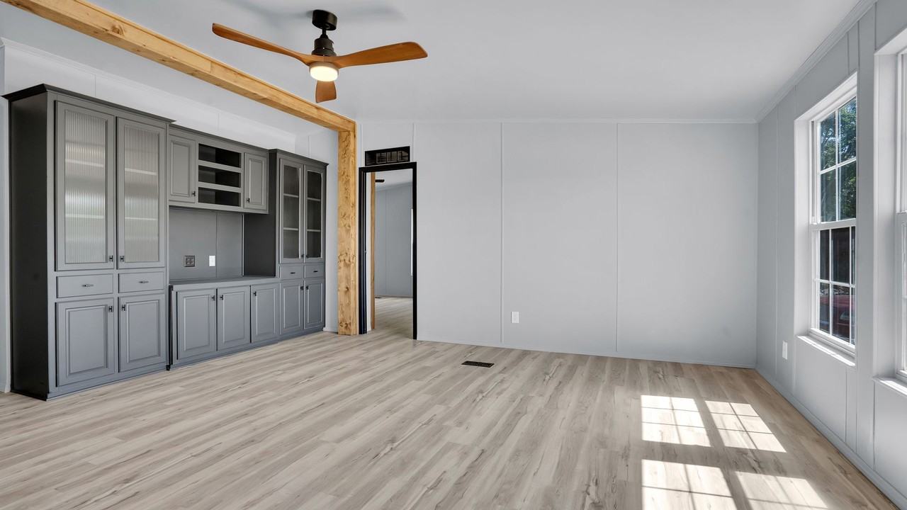 800 Richland Rd - Photo 2 of 35