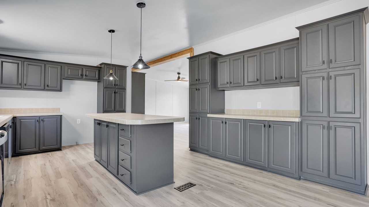 800 Richland Rd - Photo 7 of 35