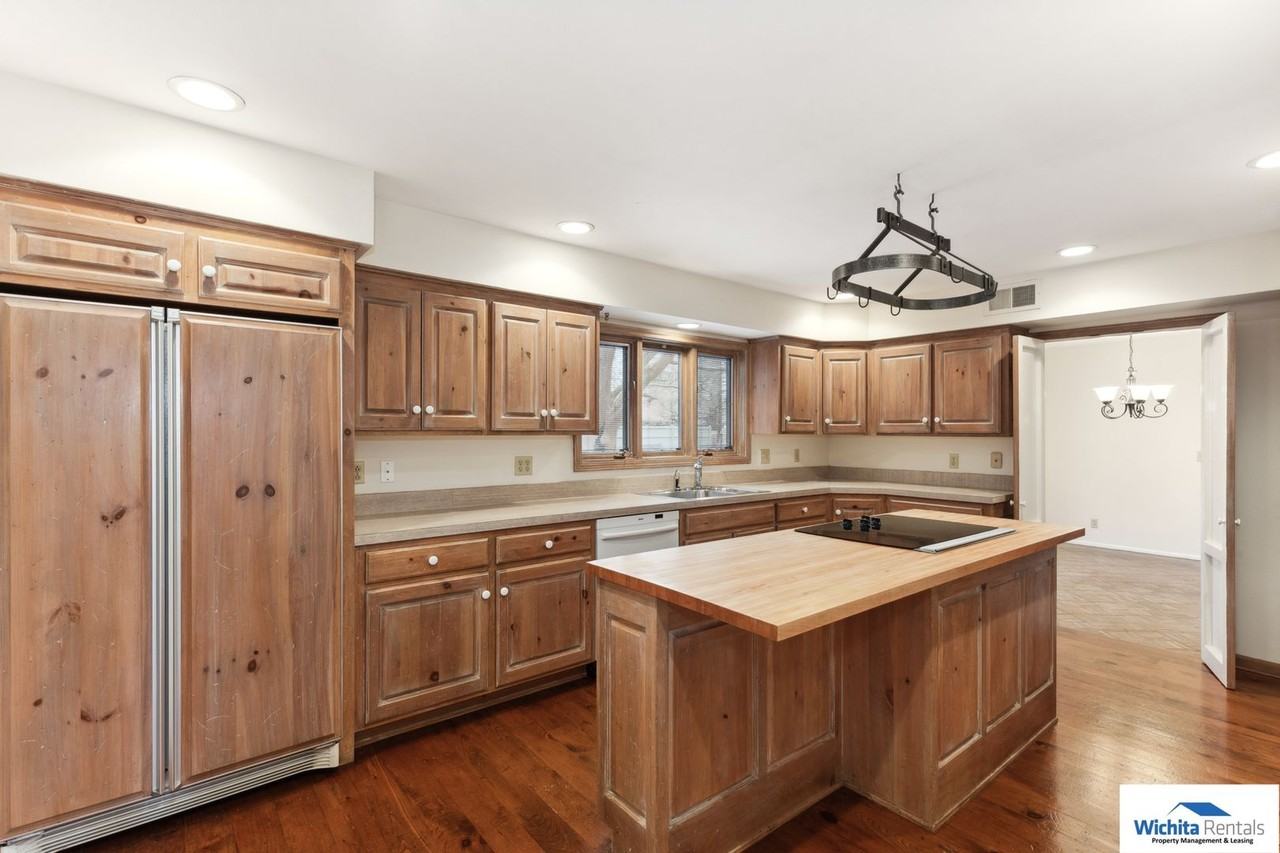 601 N Rutland St - Photo 4 of 15