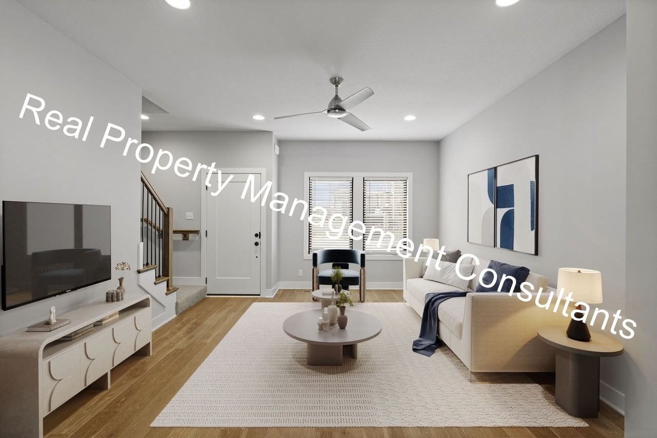 1823 Mercier St - Photo 3 of 22