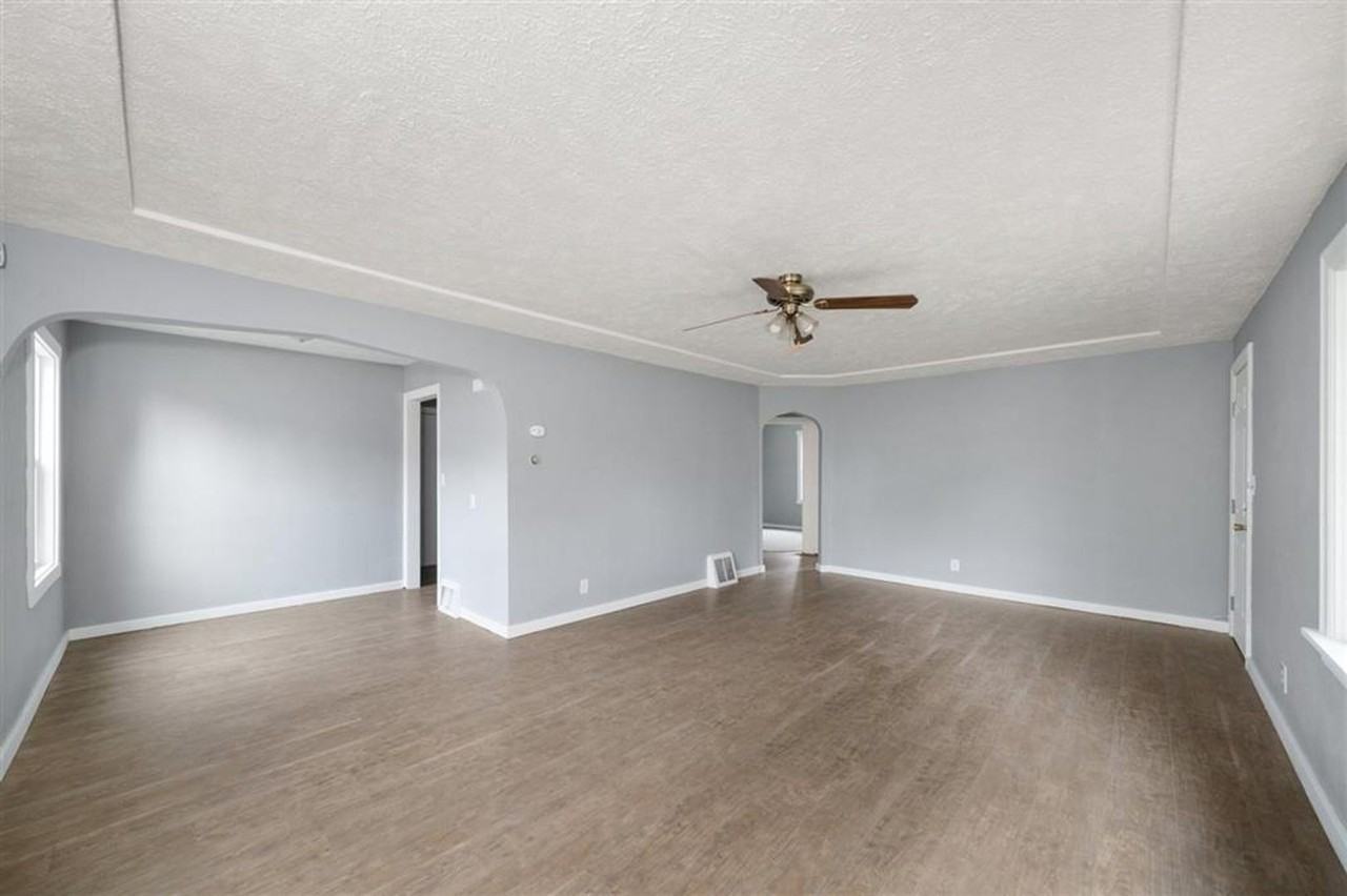 4918 N Jefferson St - Photo 2 of 26