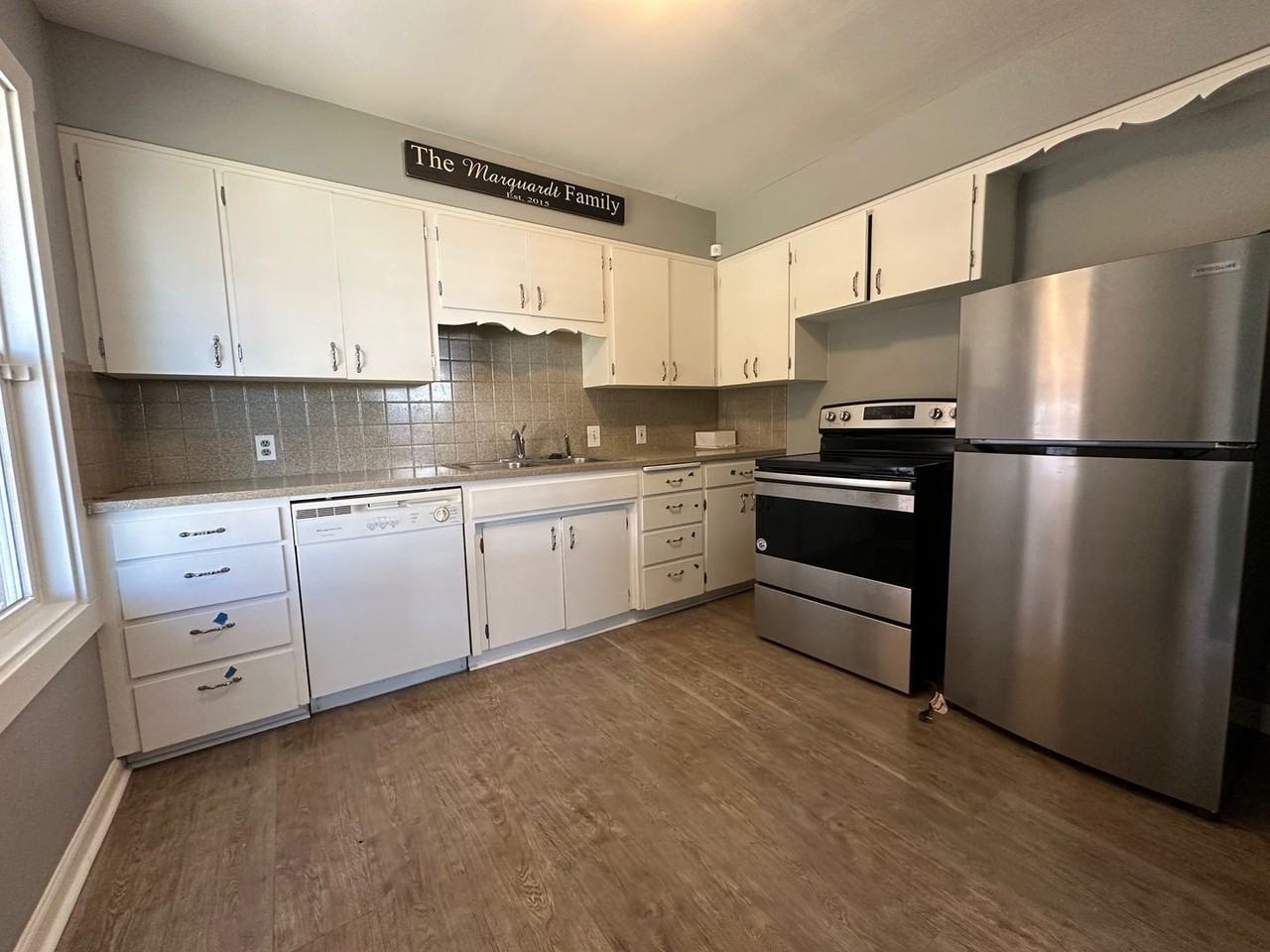 4918 N Jefferson St - Photo 4 of 26