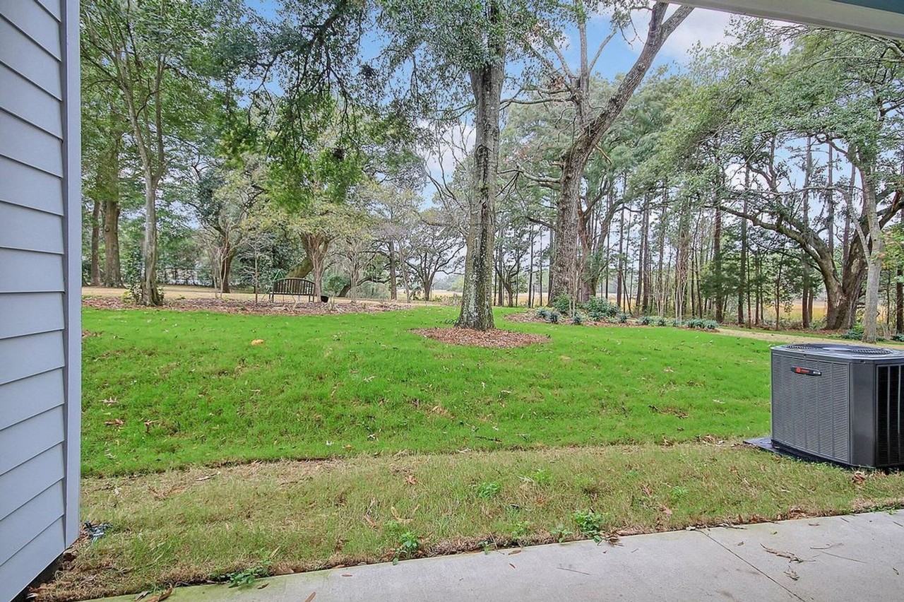 4061 S Rhett Ave - Photo 5 of 12