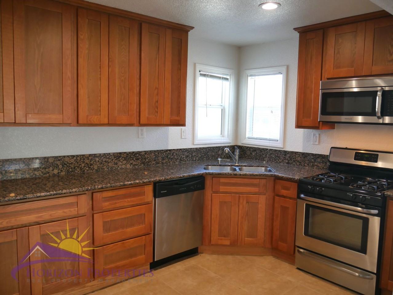 4108 56th St - Photo 6 of 24