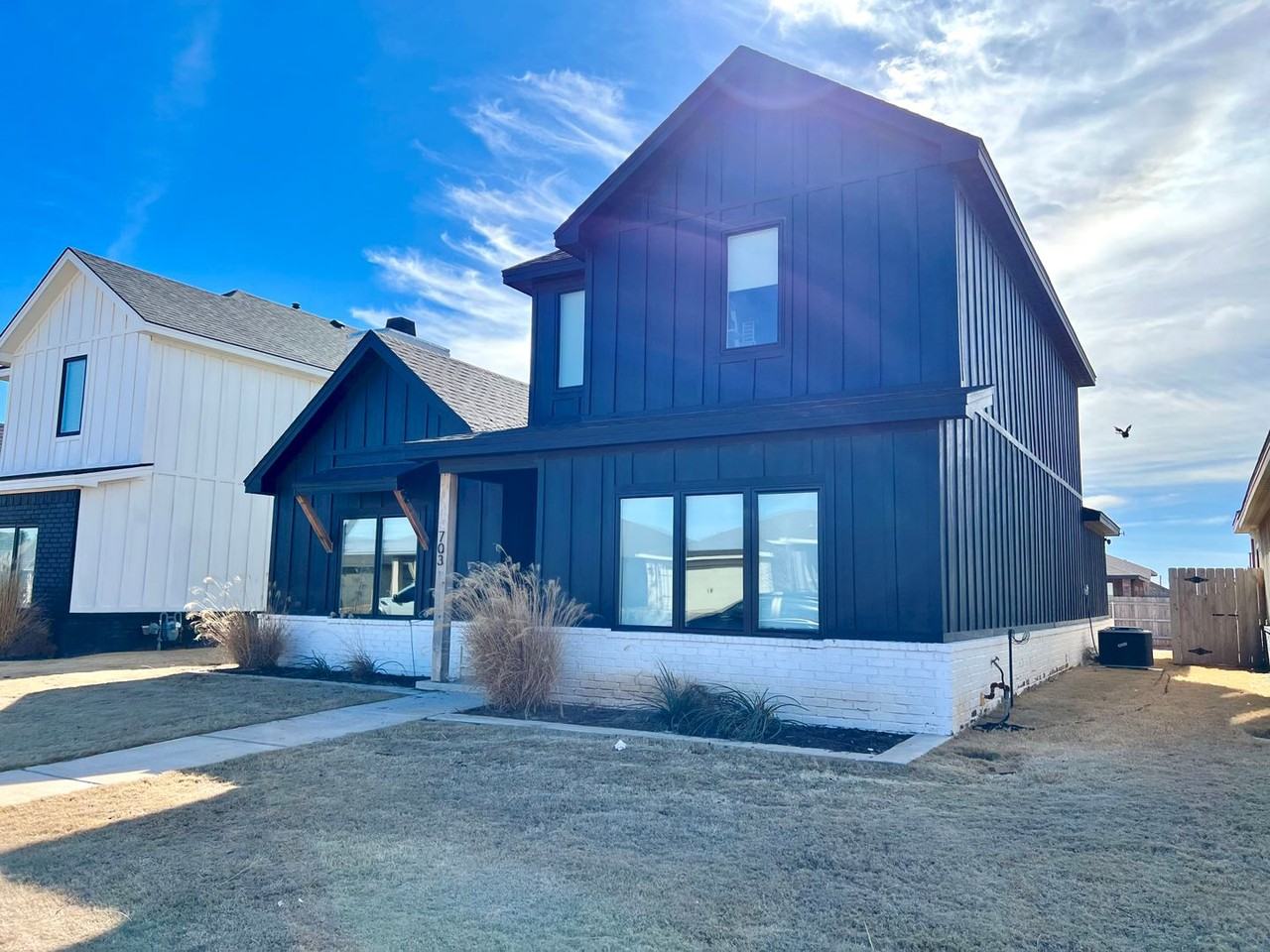 4703 125th St - Photo 2 of 48