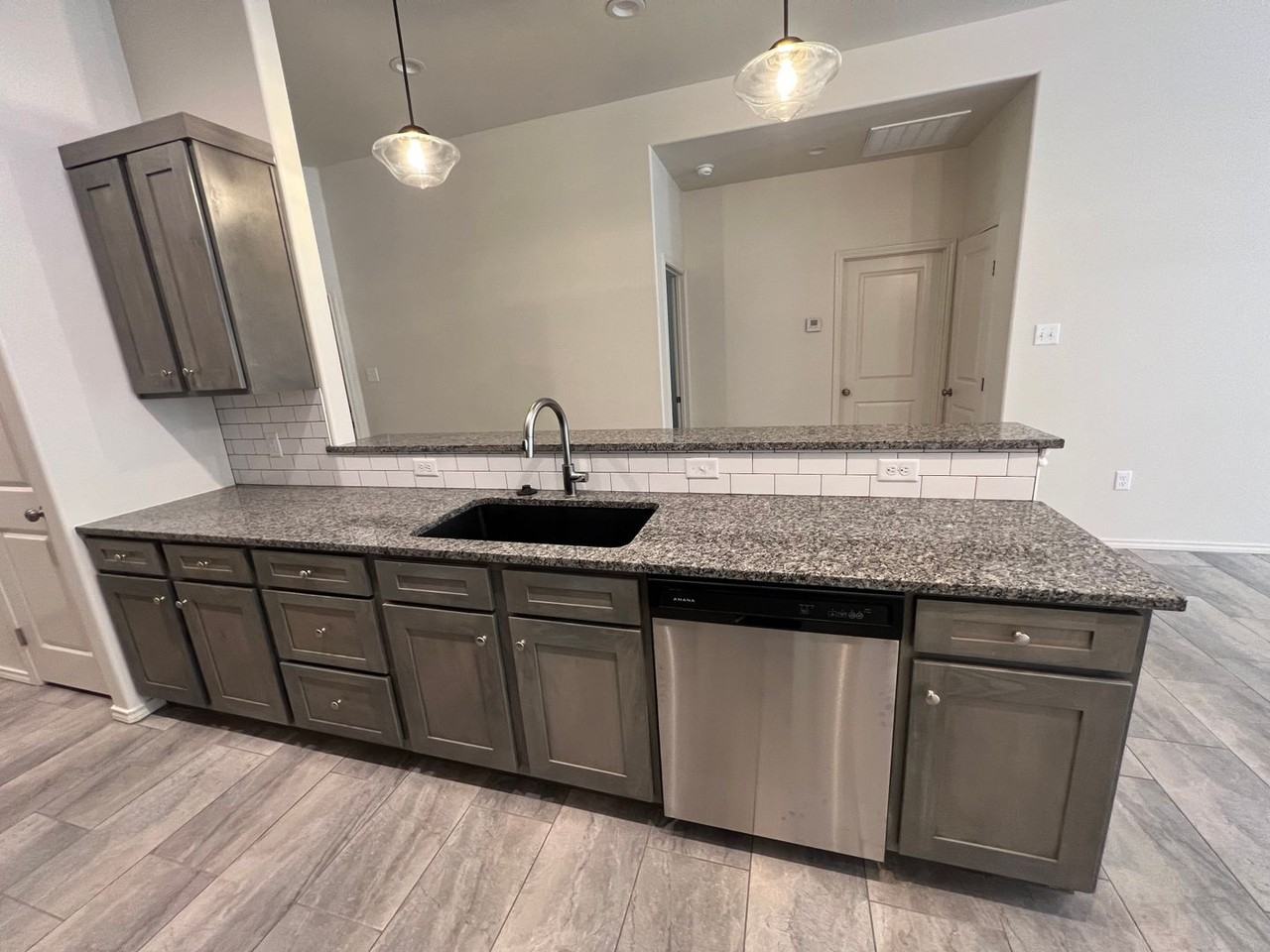 1124 N 7th St - Photo 3 of 24