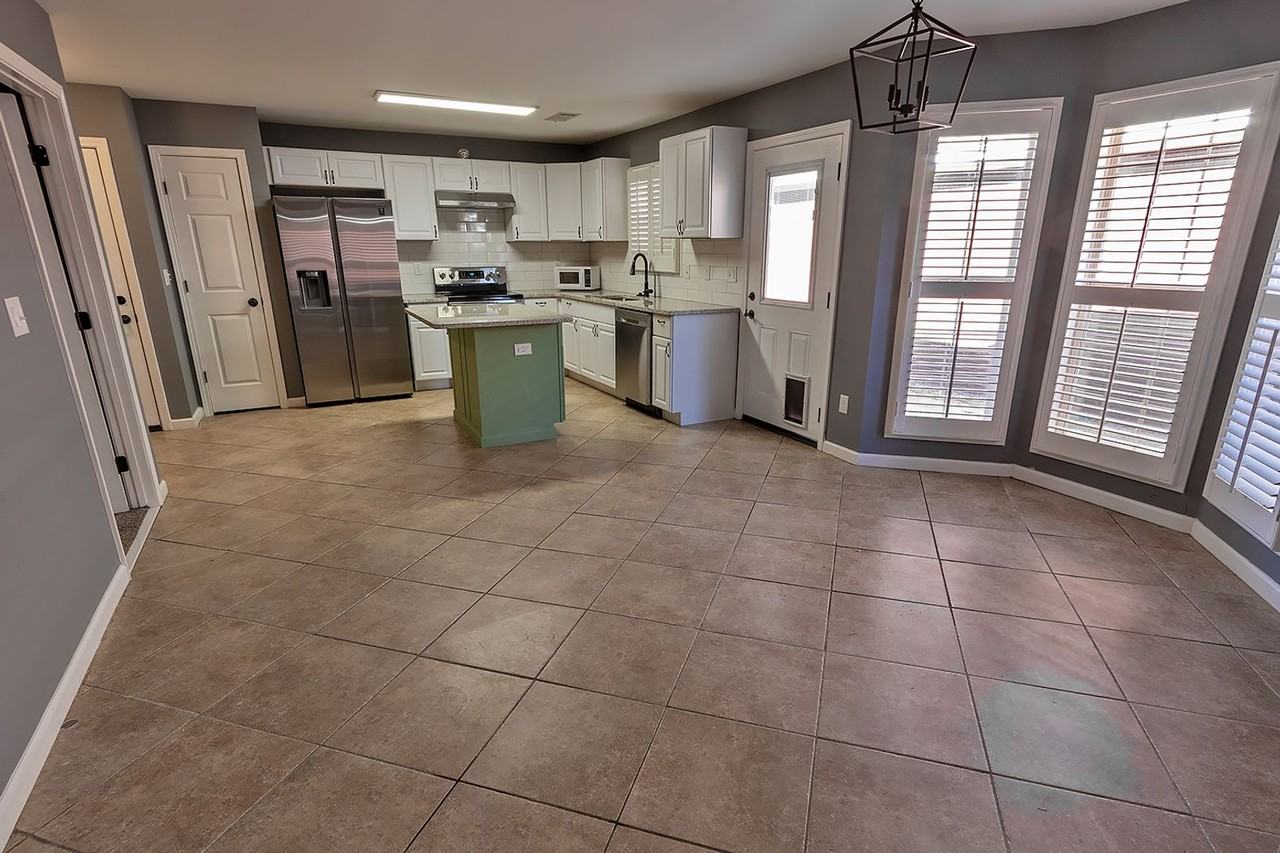 8717 Will Newton Dr - Photo 6 of 20