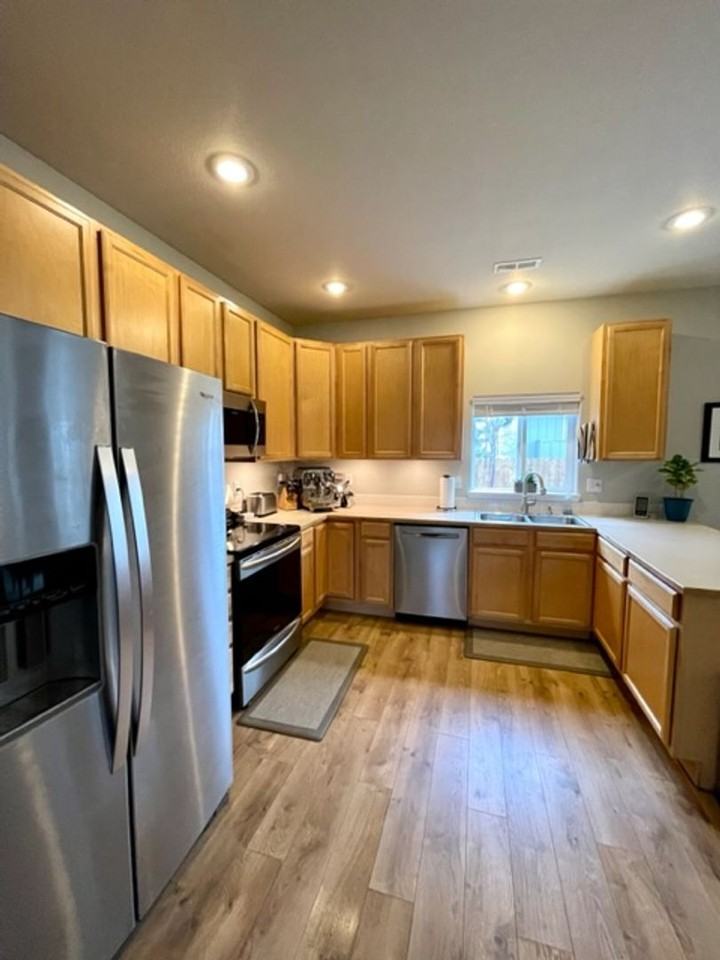 63348 Northwest Lavacrest Street - Photo 2 of 28