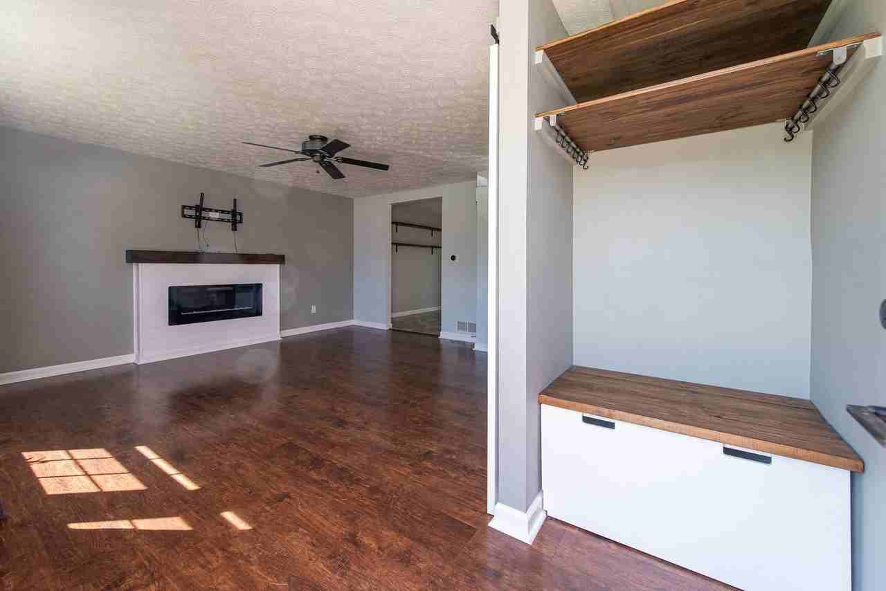 4286 Boyne Ct - Photo 5 of 49