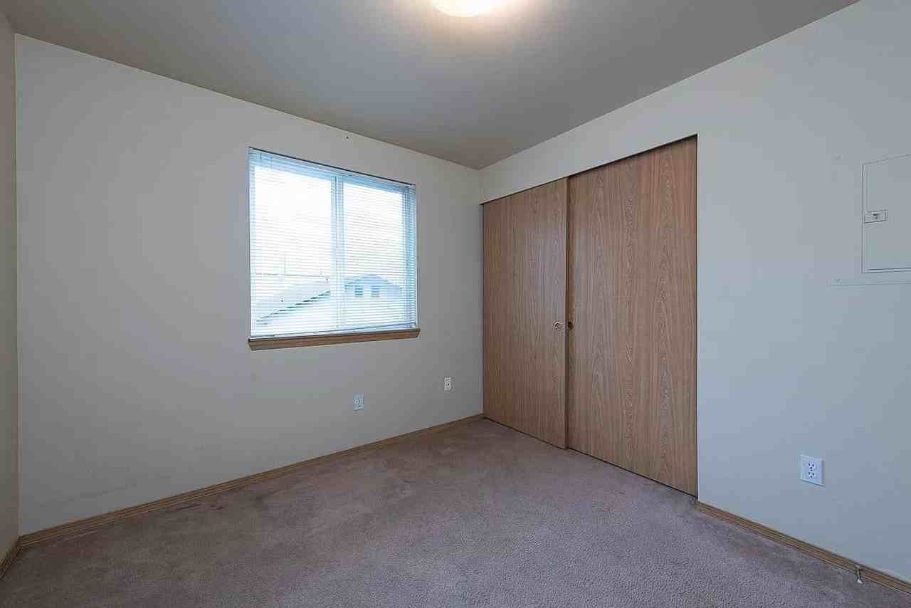 218 Maple Ave - Photo 7 of 10