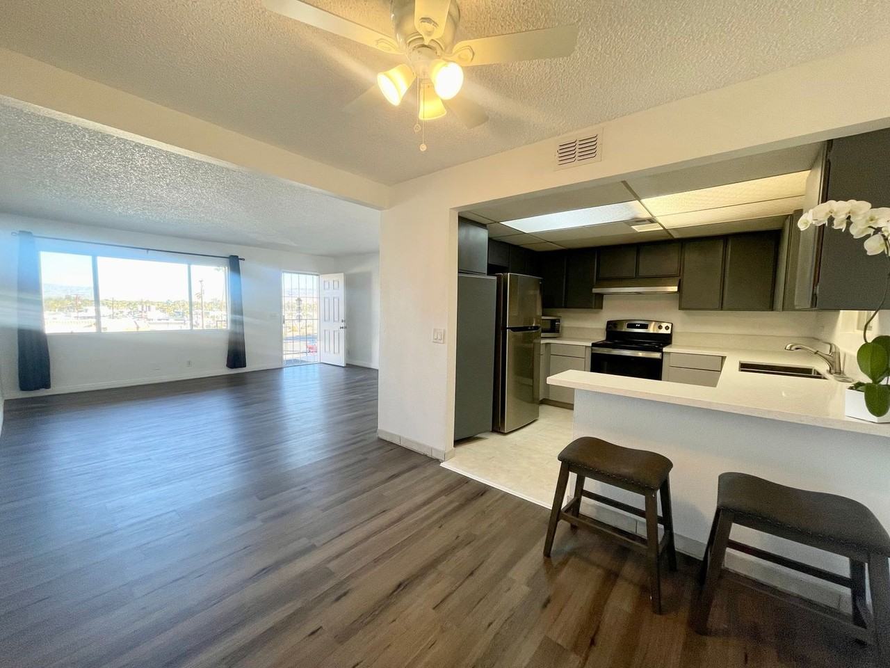 37043 Bankside Dr #4 - Photo 5 of 19