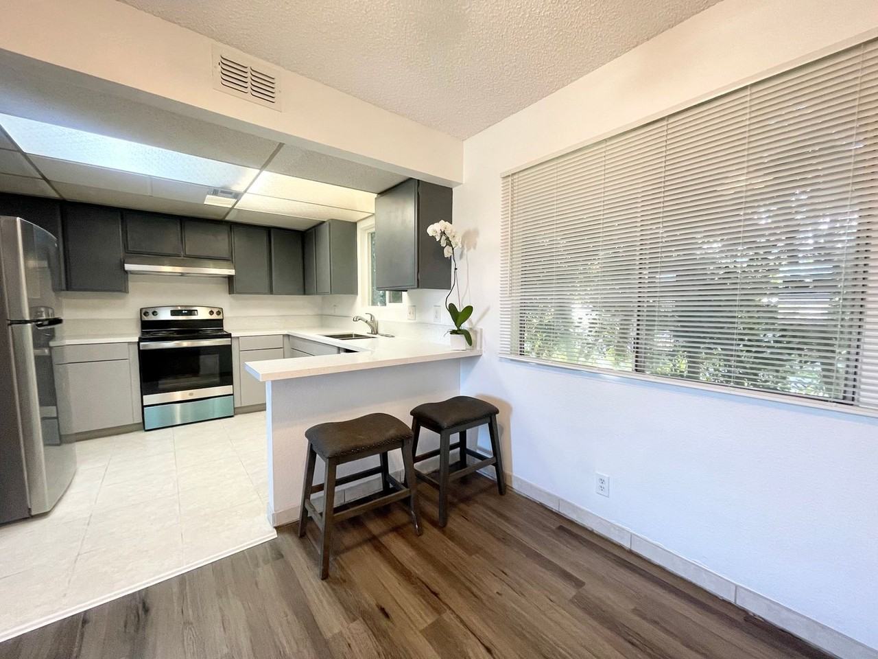 37043 Bankside Dr #4 - Photo 6 of 19