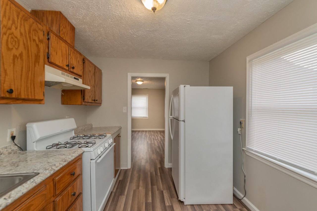 821 Forsythe St - Photo 5 of 24