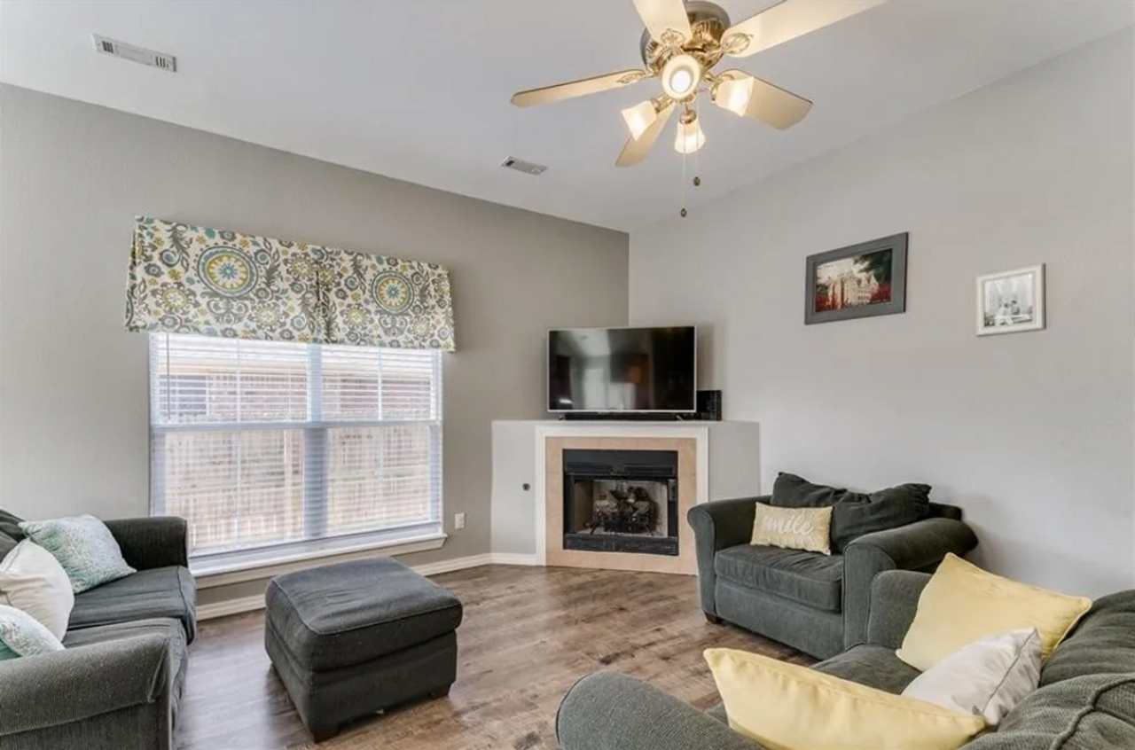 3105 Sw Waterleaf Ave - Photo 4 of 21