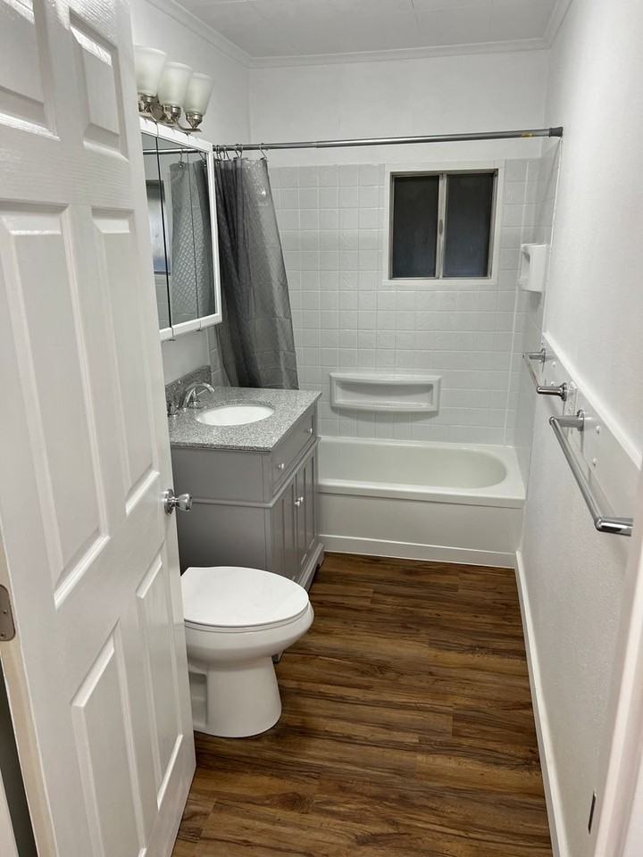 2850 Greensprings Dr - Photo 7 of 9