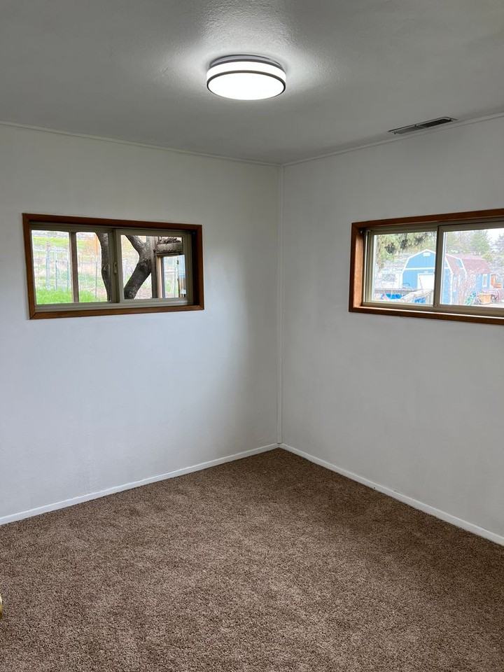 2850 Greensprings Dr - Photo 6 of 9