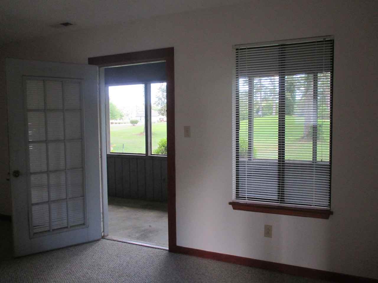 4 Linksiders Rd - Photo 2 of 9