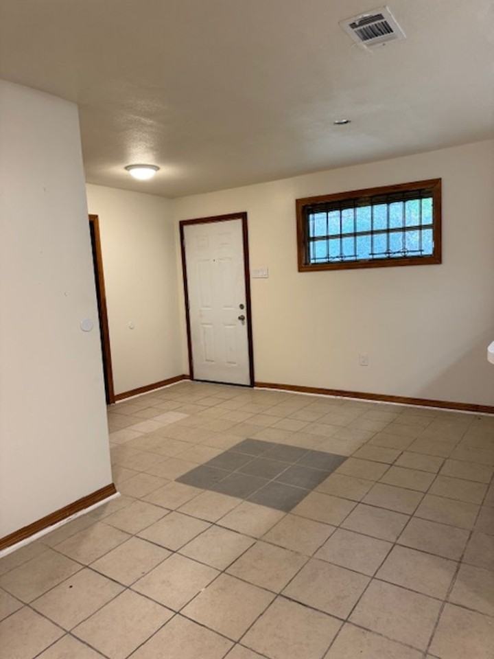 6015 Doulton Dr - Photo 3 of 11