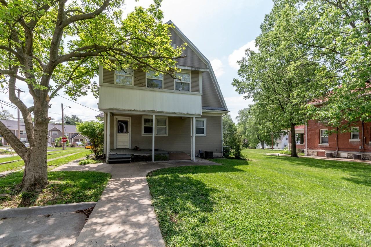 1321 Paris Rd - Photo 6 of 17