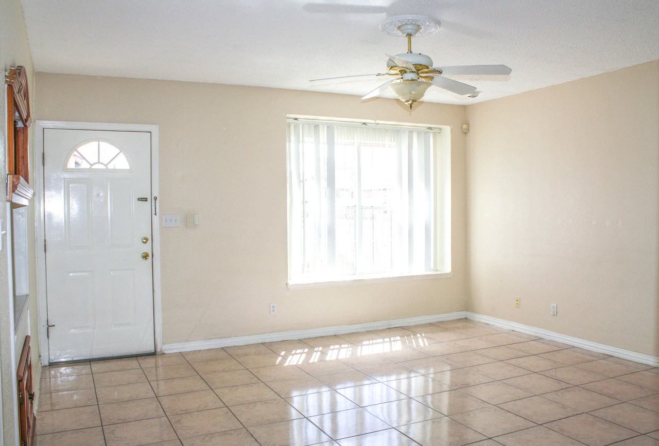 12517 Carlos Bombach Ave - Photo 3 of 13