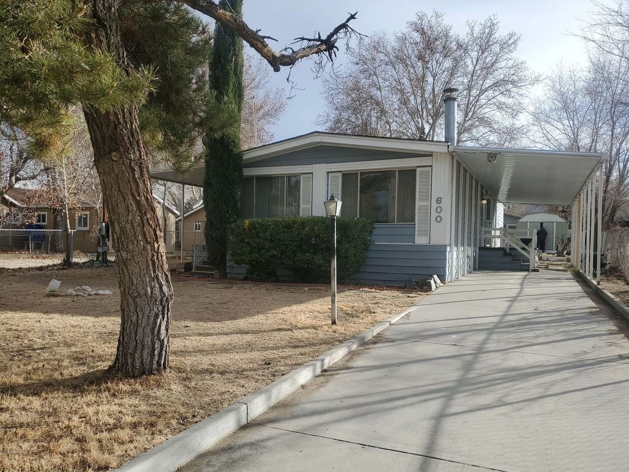 600 W Crocker Ave - Photo 2 of 17