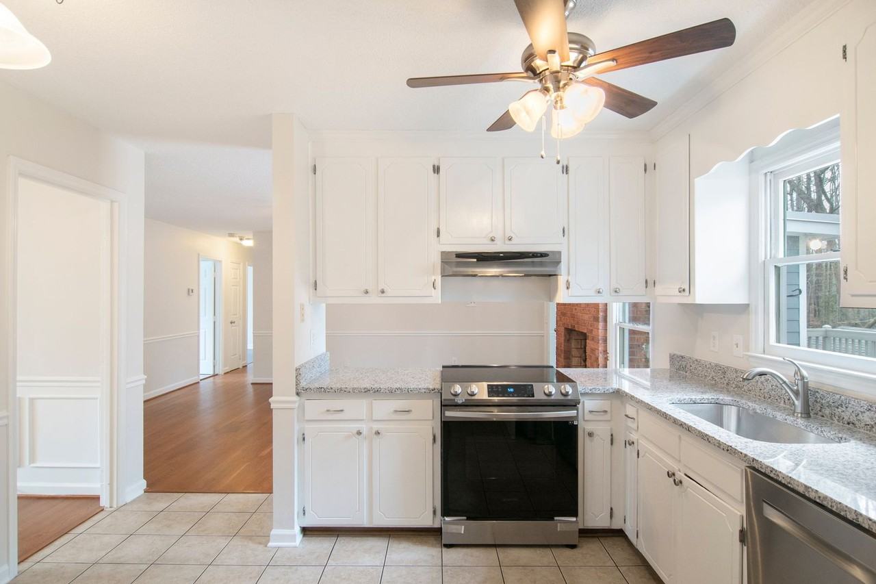 3500 Iron Sight Ct - Photo 7 of 30