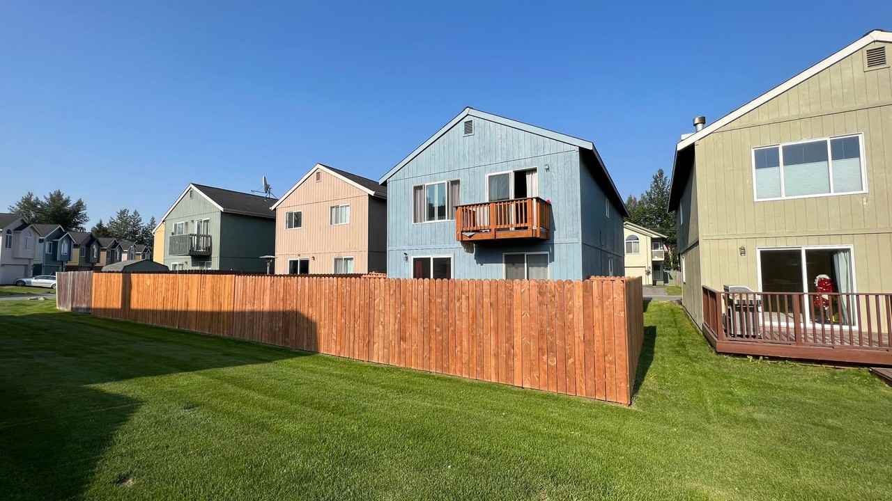 1822 Colony Pl - Photo 2 of 23