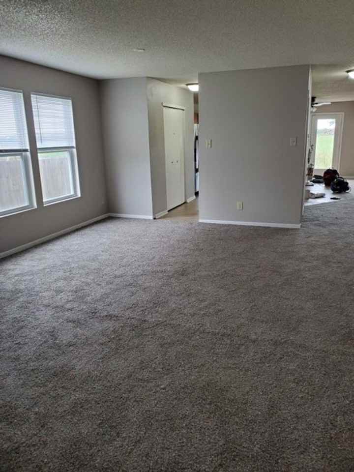 4341 Fletcher Dr - Photo 5 of 13