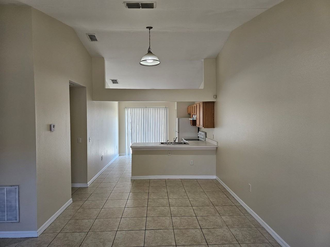 2291 Florida Dr - Photo 4 of 11