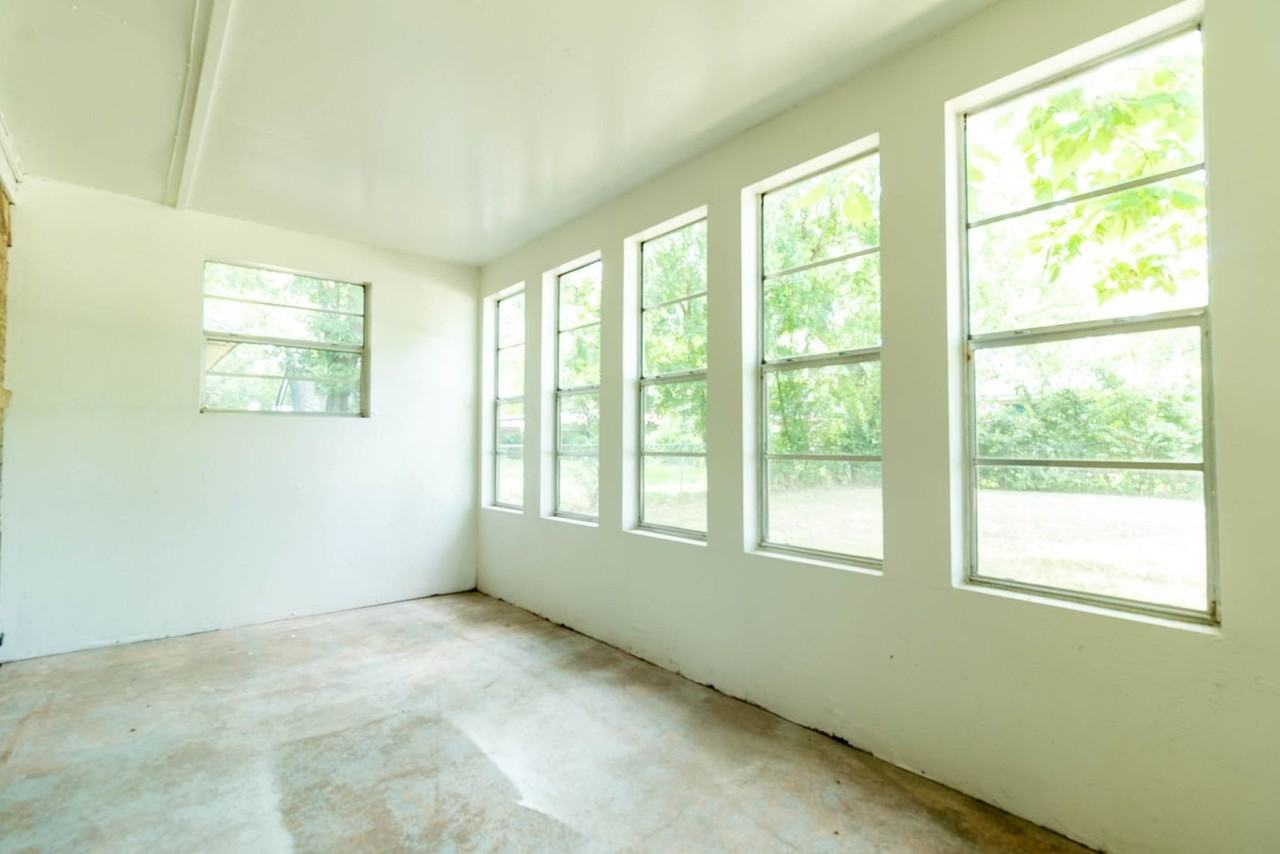 3503 Oriole Ln - Photo 2 of 11