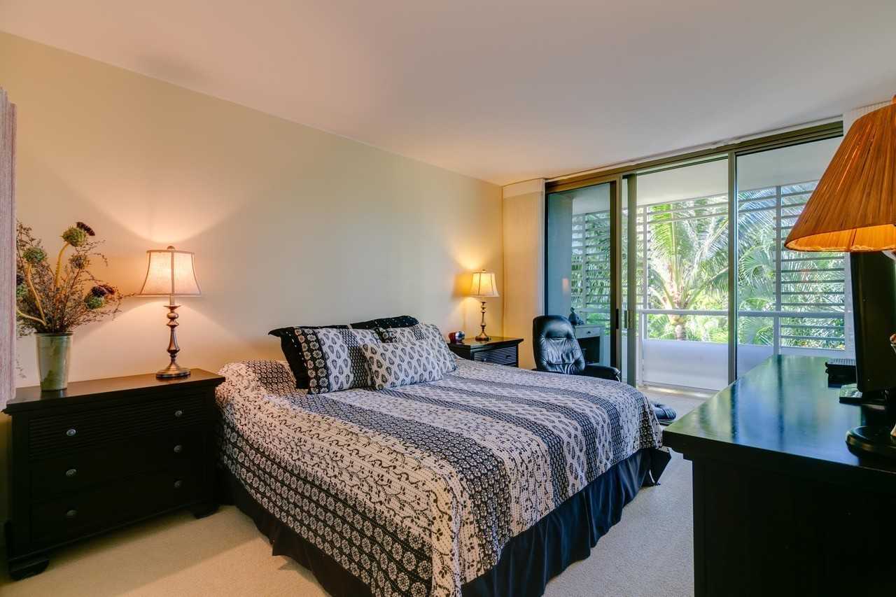 1551 Ala Wai Blvd #205 - Photo 3 of 28