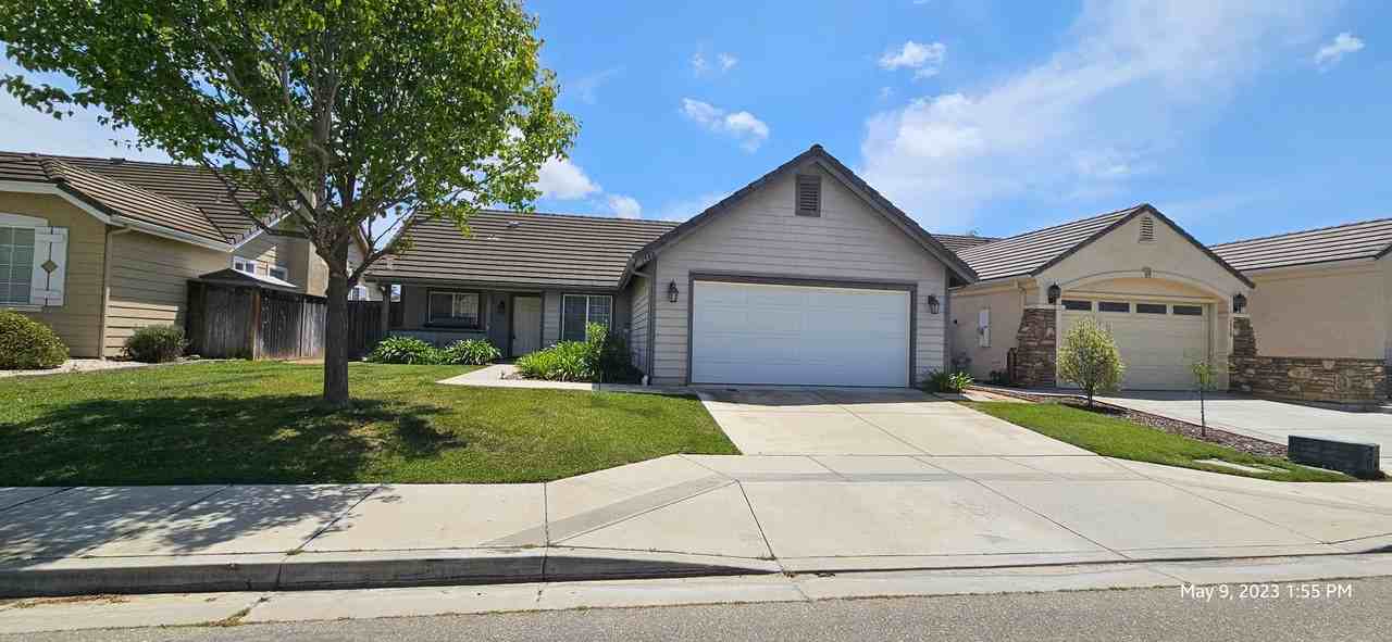 1542 Jensen Ranch Rd - Photo 2 of 34