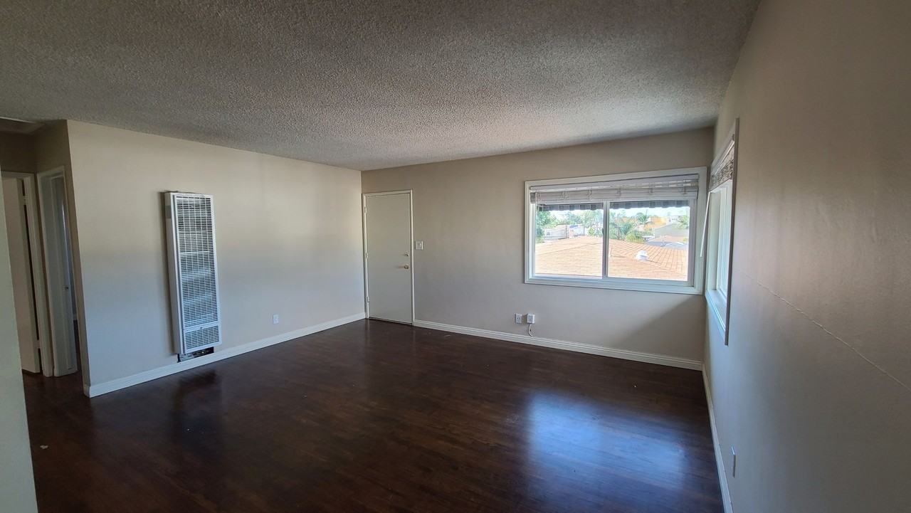 2117-23 Grand Ave - Photo 6 of 22