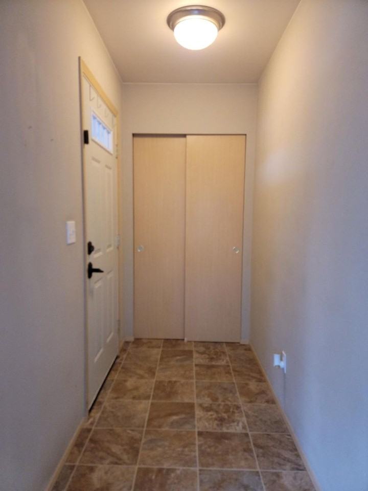 245 Ne Max William Loop - Photo 2 of 19