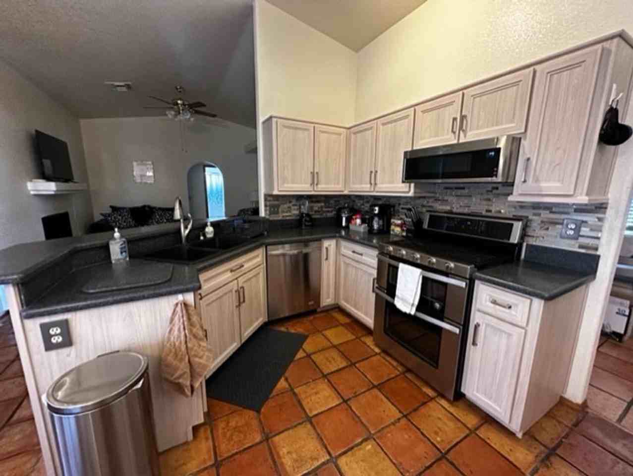 5029 Calle Cumbre - Photo 3 of 15