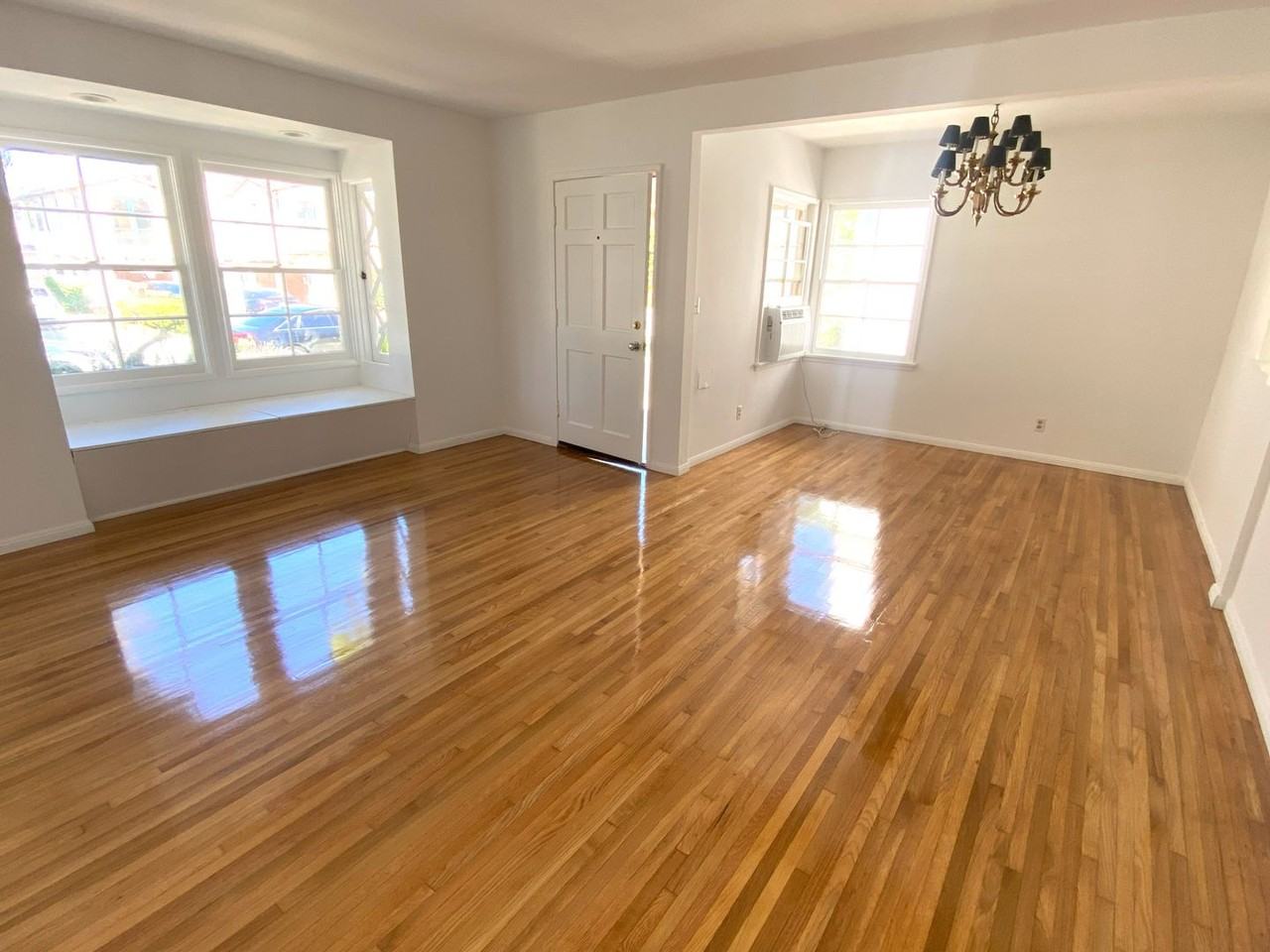 1330 19th St - Photo 2 of 12