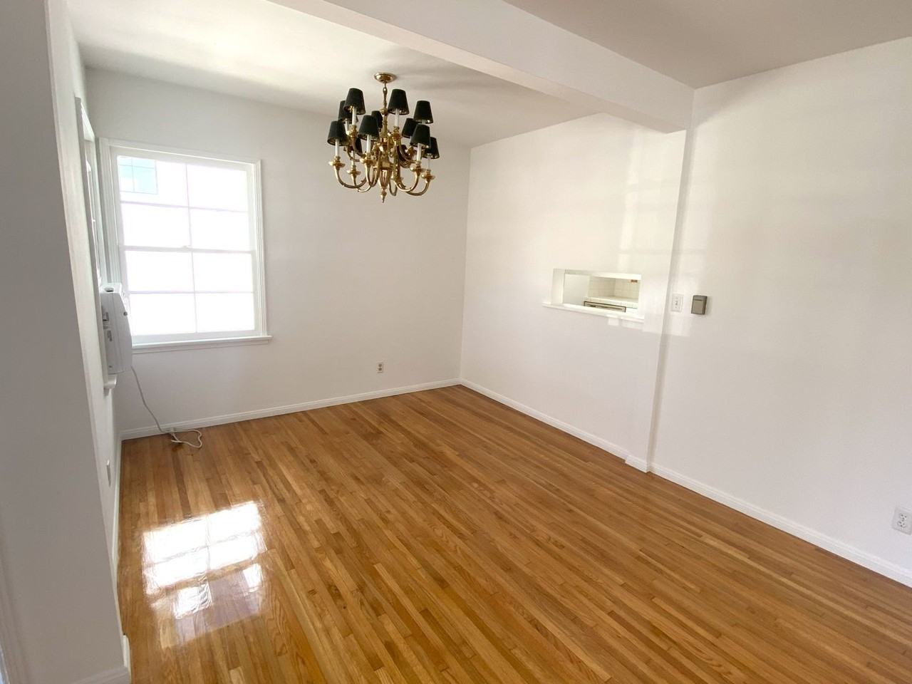 1330 19th St - Photo 3 of 12